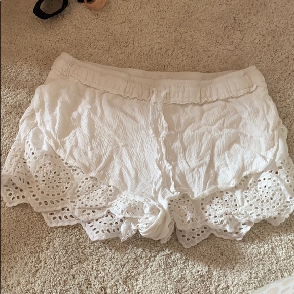 Pants - white flowey beach shorts